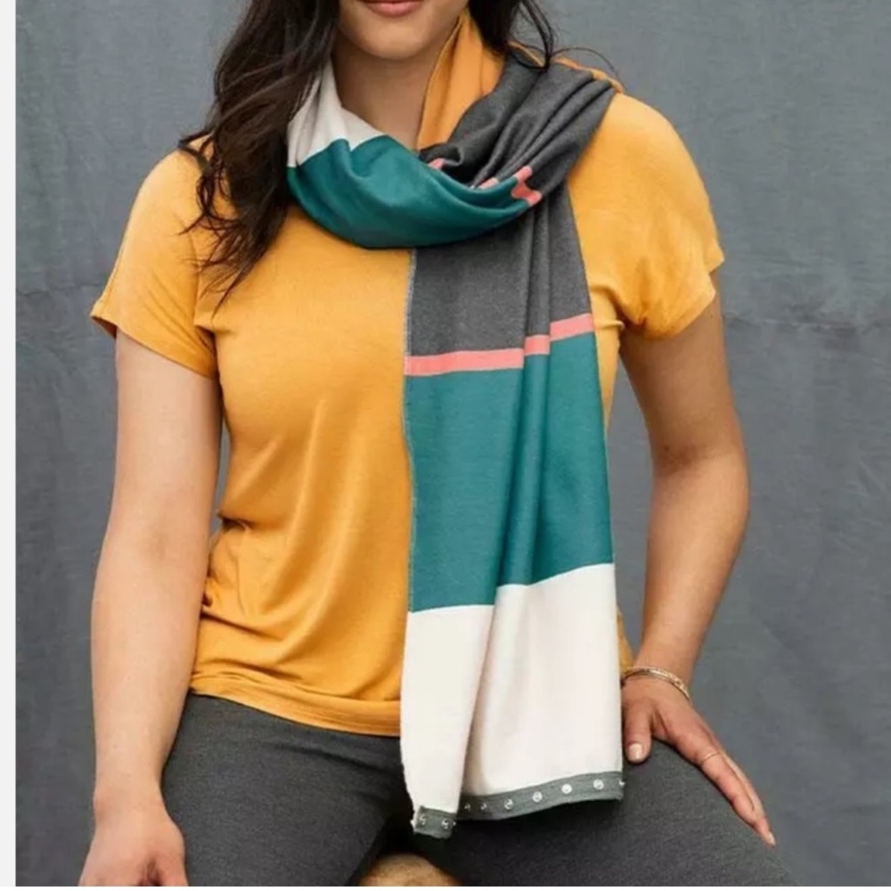 Matilda Jane Lyndon scarf